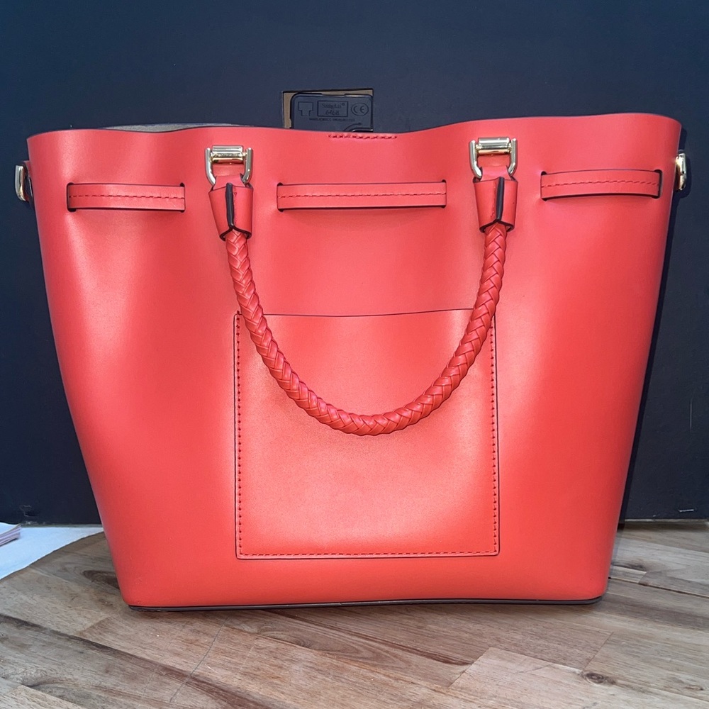 🧡 MICHAEL KORS 🧡BLAKELY BUCKET LEATHER BAG - Picture 2 of 4